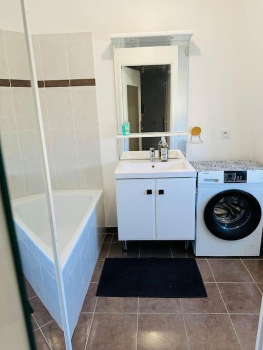Superbe Duplex-15 Min Disneyland Villa Croissy-Beaubourg Bagian luar foto